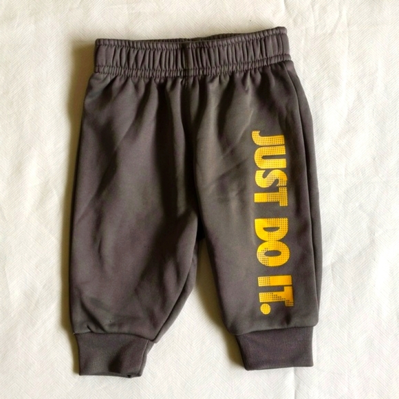 nike dri-fit activewear joggers sweatpants 6 months baby - Picture 1 of 7